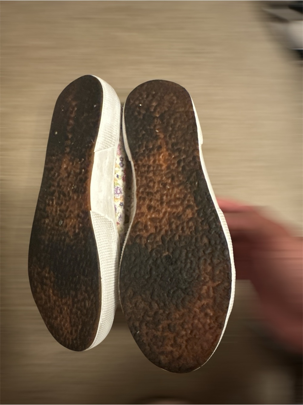 LoveShackFancy x Superga Sneakers - Picture 5 of 5